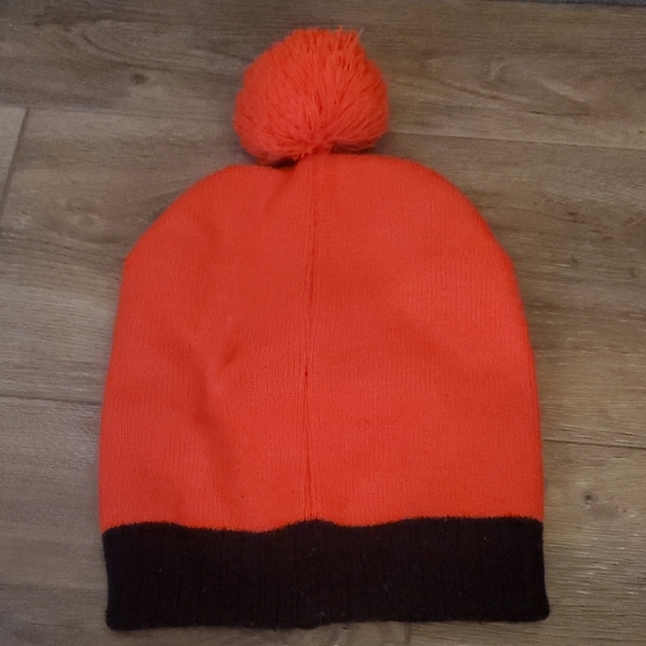 Marvel Red and Black Superhero Kids Beanie - Picture 3 of 3